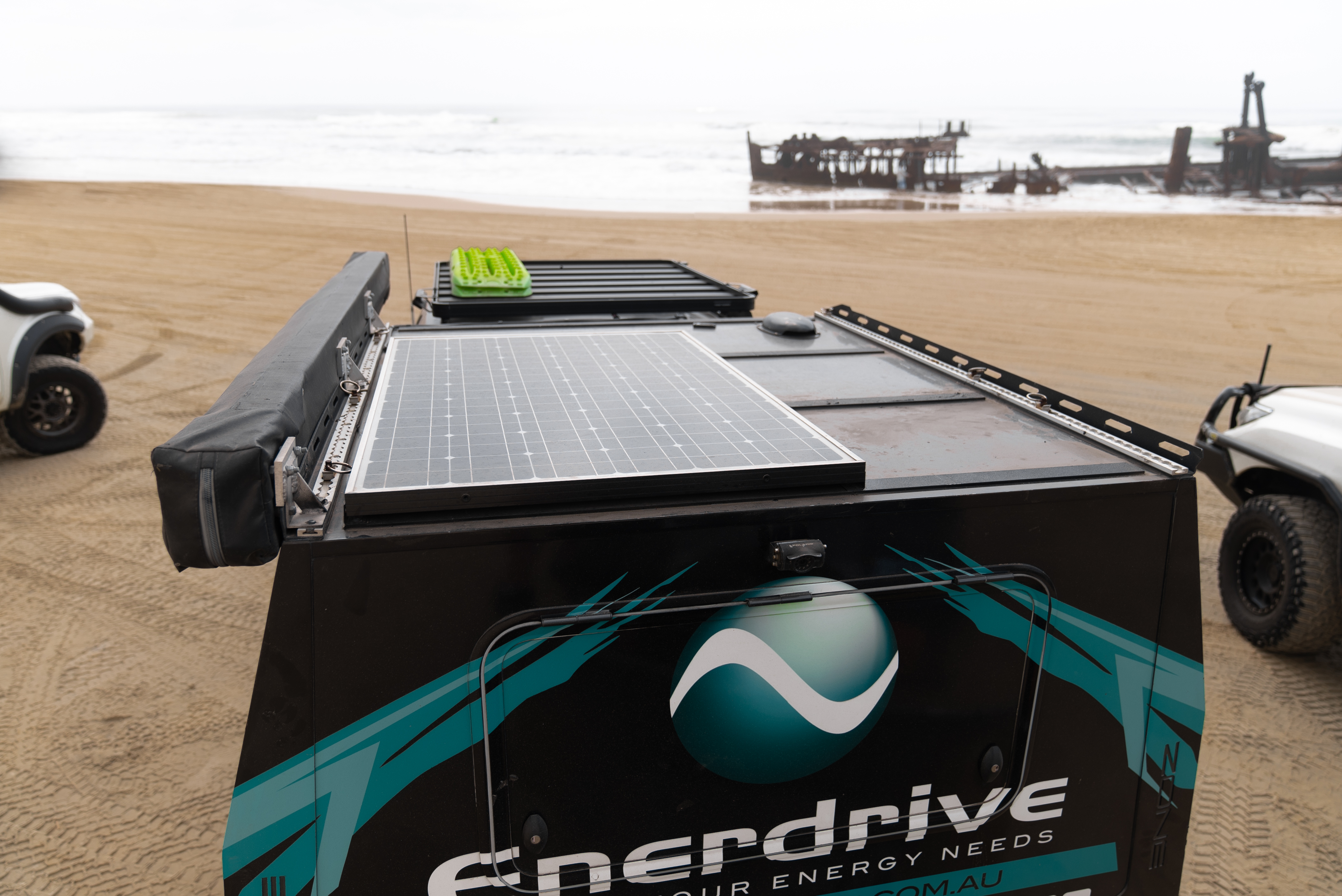 How To Choose Between Folding, Fixed And Blanket Solar Panels
